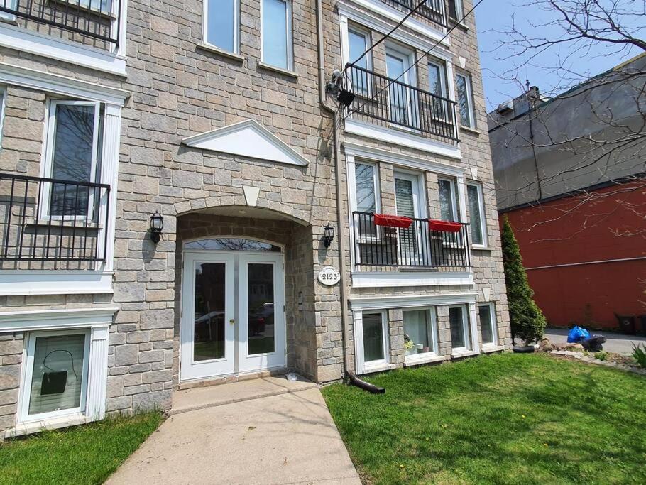 3 Bedrooms Large Apartment - Ndg Montreal Exterior photo